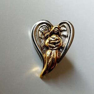 💥4/$50💥Vintage Pin Camco Guardian Angel Gold Silver Tone Lapel Pin